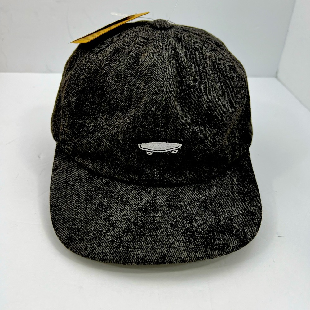 VANS CAP HAT WITH EMBODIED SKATEBOARD LOGO ON THE FRONT, DARK GRAY COLOR,UNISEX